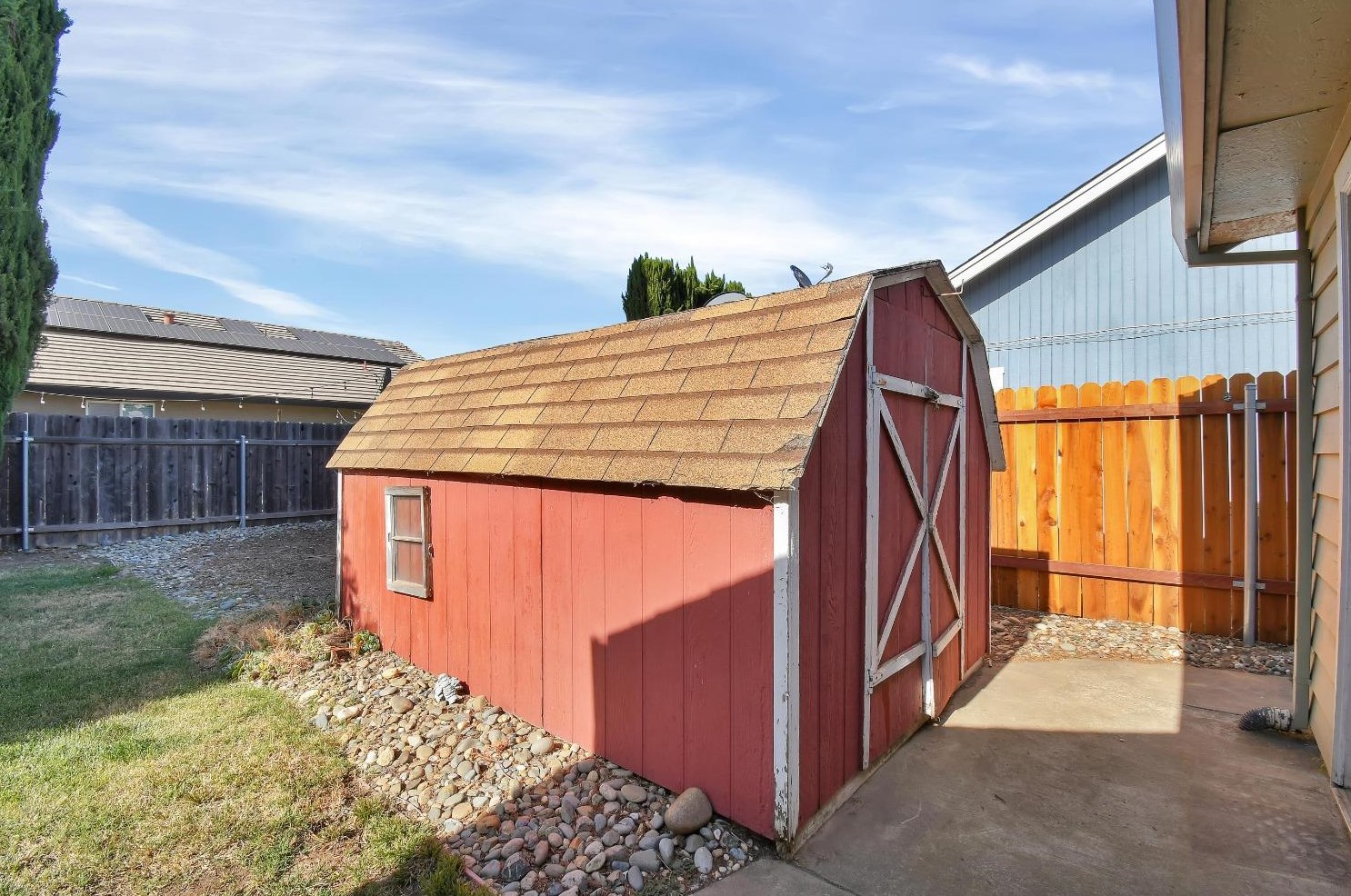 1967 Rameriz Dr, Yuba City CA  95993-7156 exterior