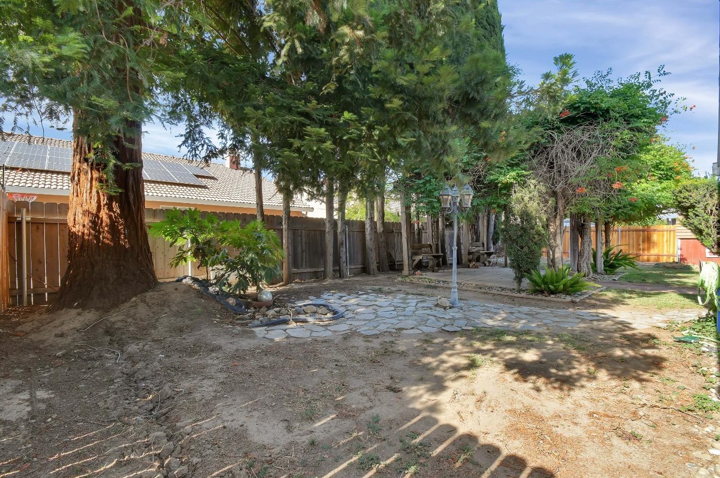 1967 Rameriz Dr, Yuba City CA  95993-7156 exterior