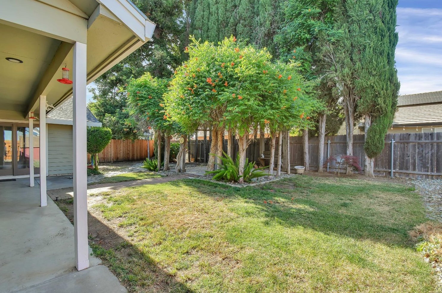 1967 Rameriz Dr, Yuba City CA  95993-7156 exterior