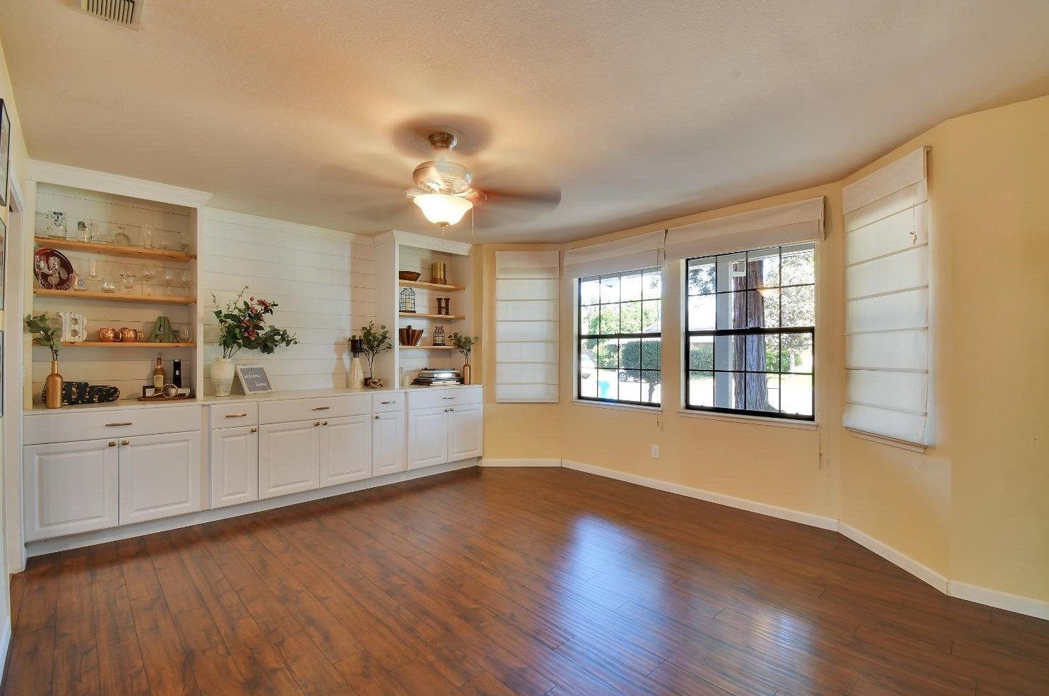 1967 Rameriz Dr, Yuba City CA  95993-7156 exterior