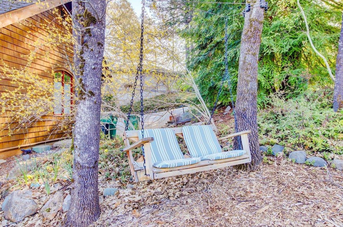 136 Sierra Blanca Ct, Grass Valley CA  95945-9741 exterior