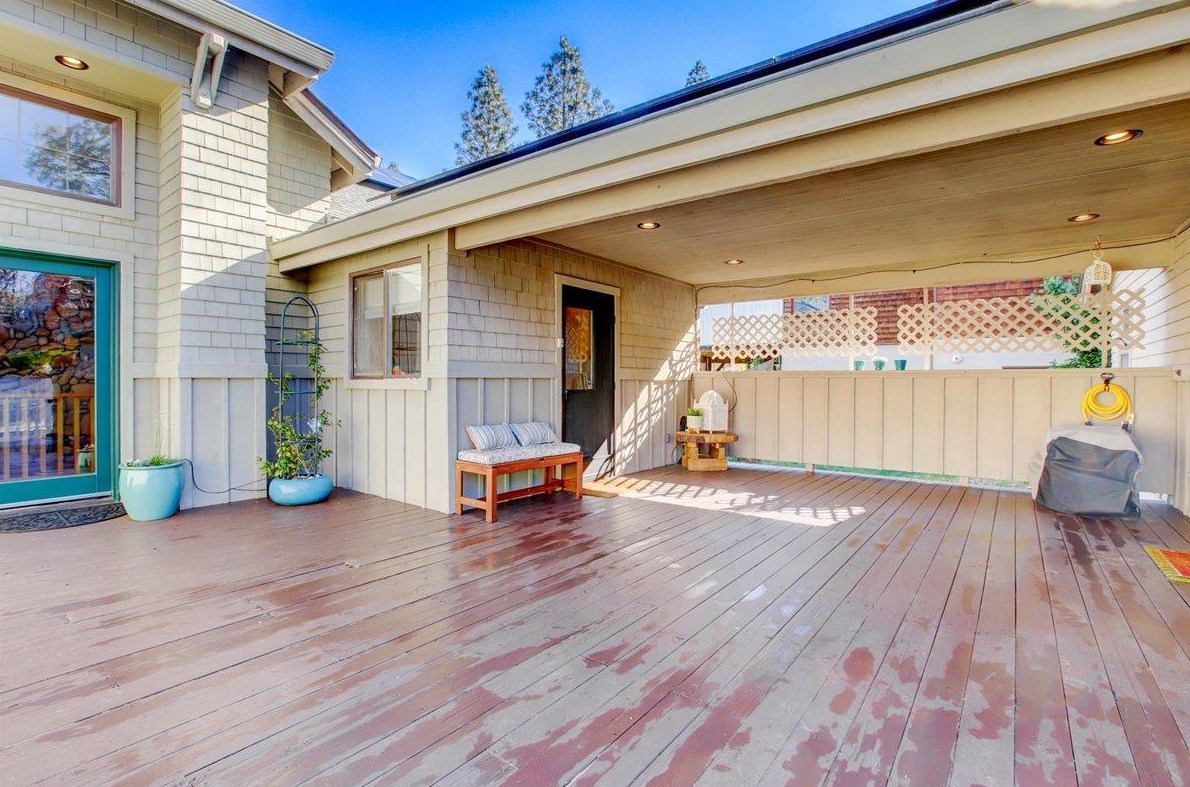 136 Sierra Blanca Ct, Grass Valley CA  95945-9741 exterior