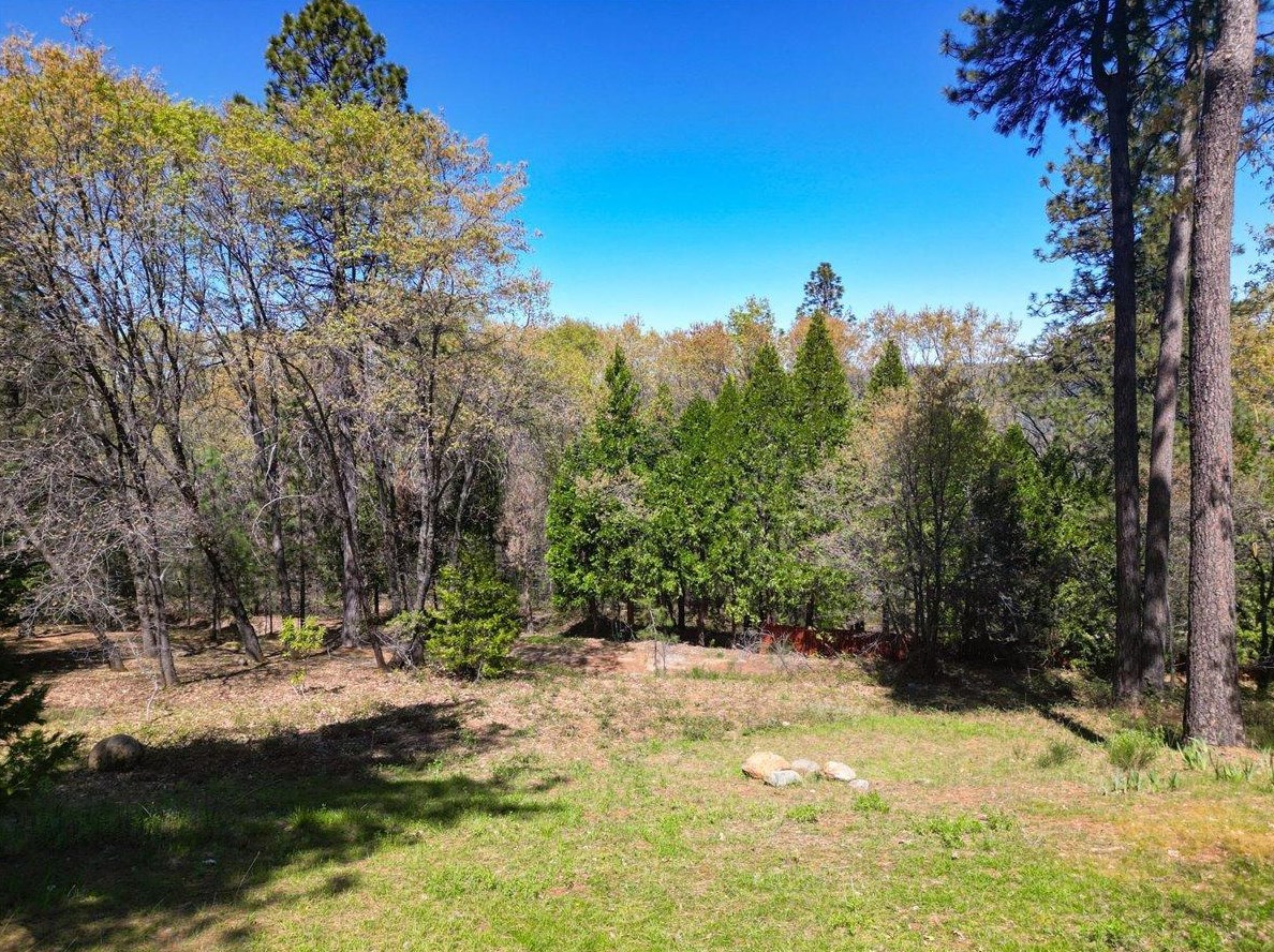 136 Sierra Blanca Ct, Grass Valley CA  95945-9741 exterior