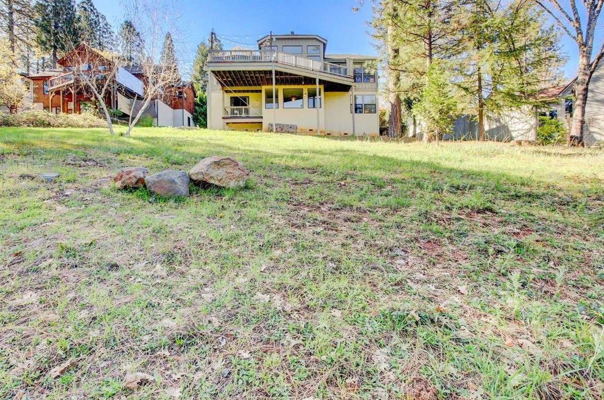 136 Sierra Blanca Ct, Grass Valley CA  95945-9741 exterior