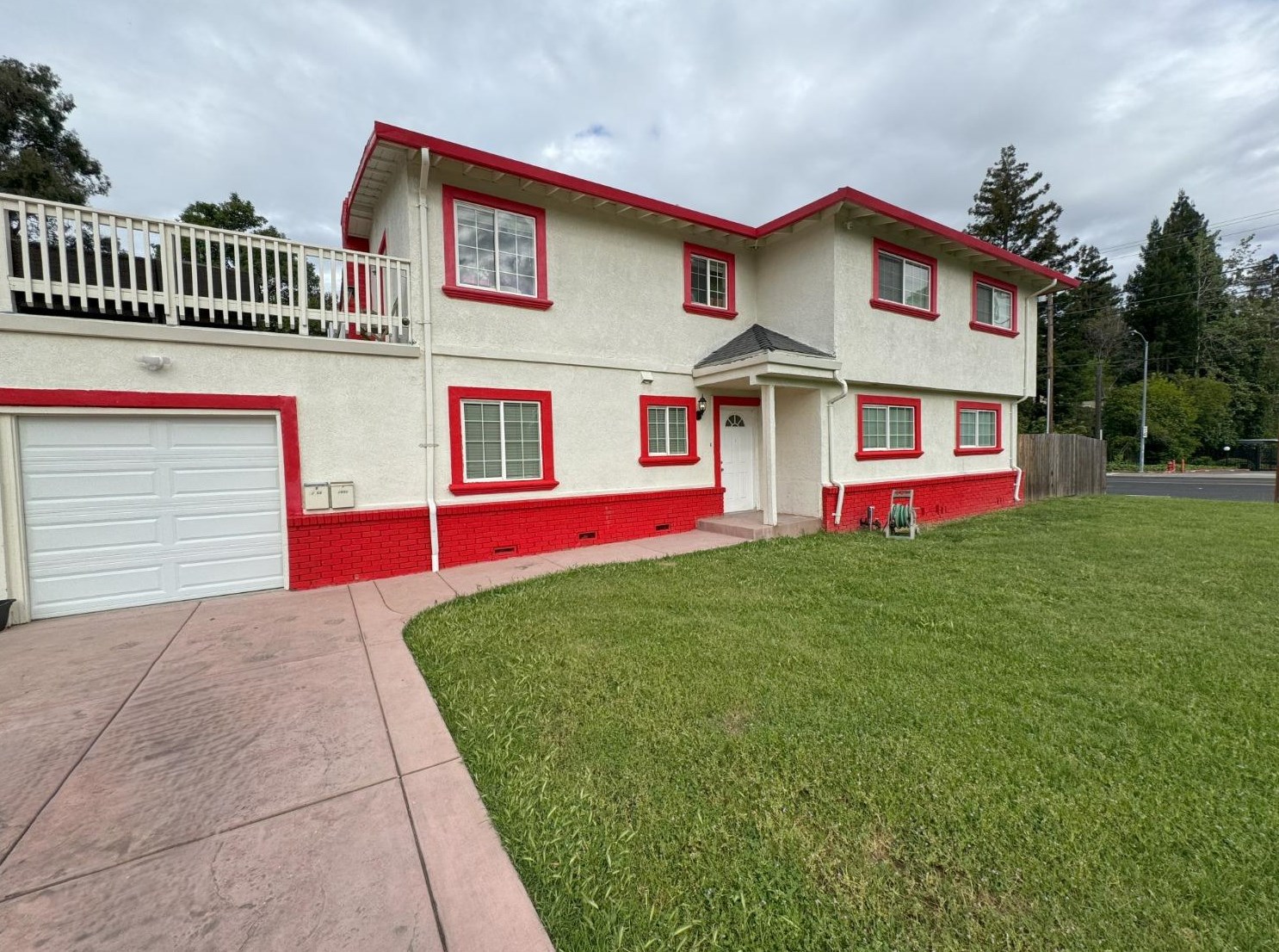 2868 Ln Colina Way, Carmichael CA  95608-4405 exterior