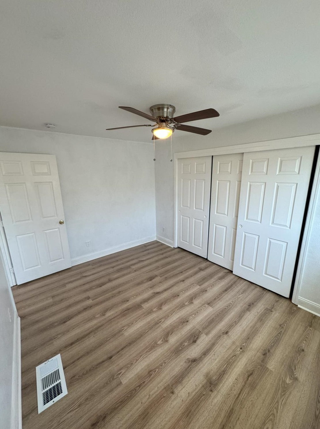 2868 Ln Colina Way, Carmichael CA  95608-4405 exterior