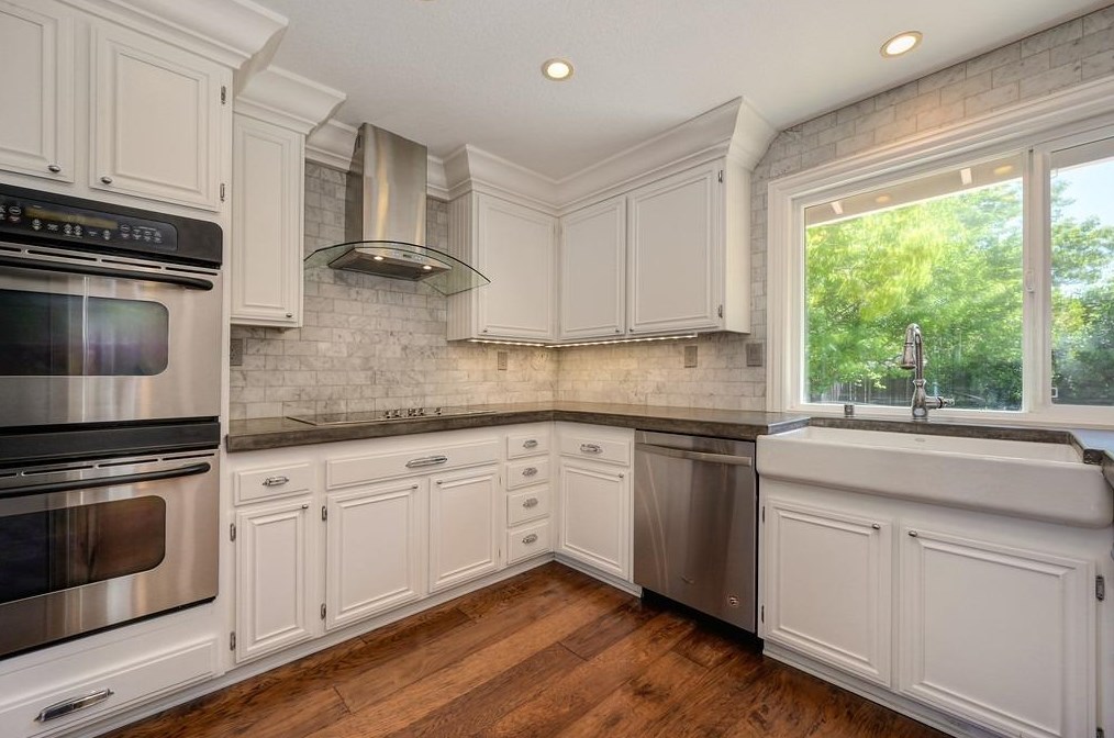 1301 Mossbrook Ct, Roseville CA  95661-5418 exterior