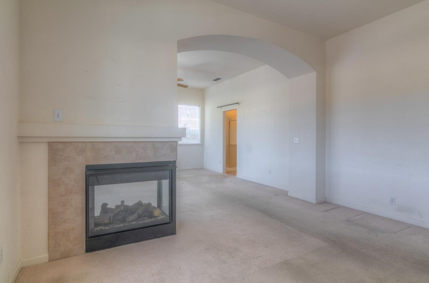 3266 Malcolm Is St, West Sacramento CA  95691-5946 exterior