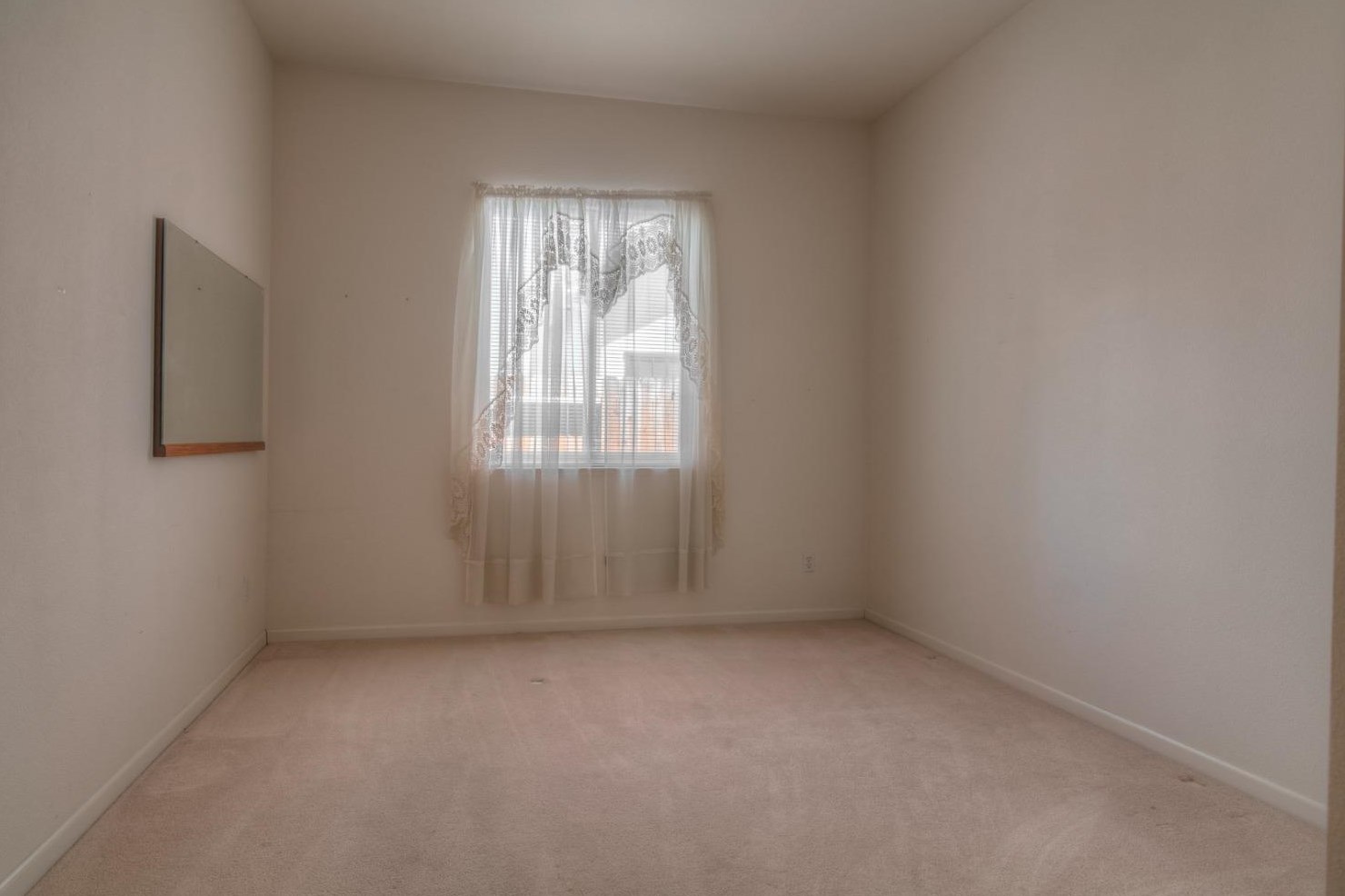 3266 Malcolm Is St, West Sacramento CA  95691-5946 exterior