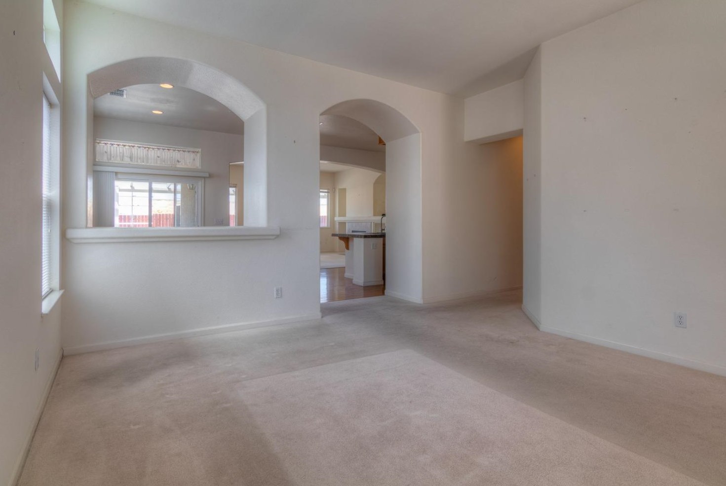 3266 Malcolm Is St, West Sacramento CA  95691-5946 exterior