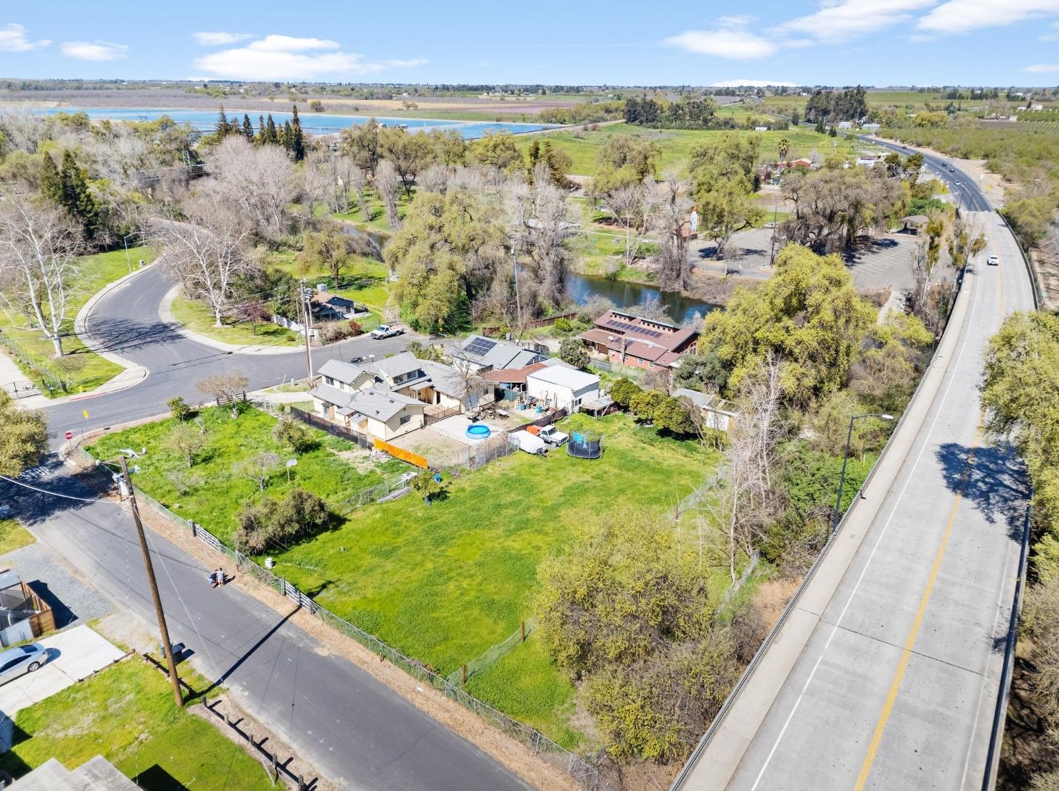 7054 Burneyville Rd, Riverbank CA  95367-2045 exterior