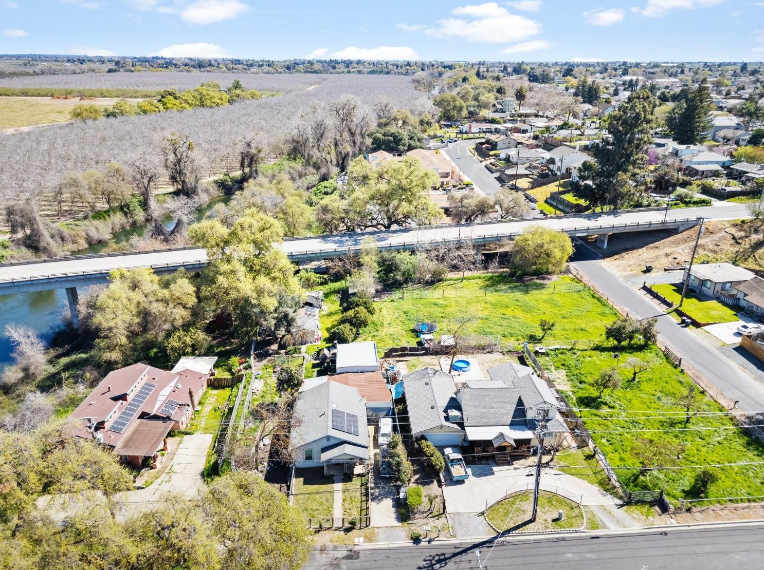 7054 Burneyville Rd, Riverbank CA  95367-2045 exterior