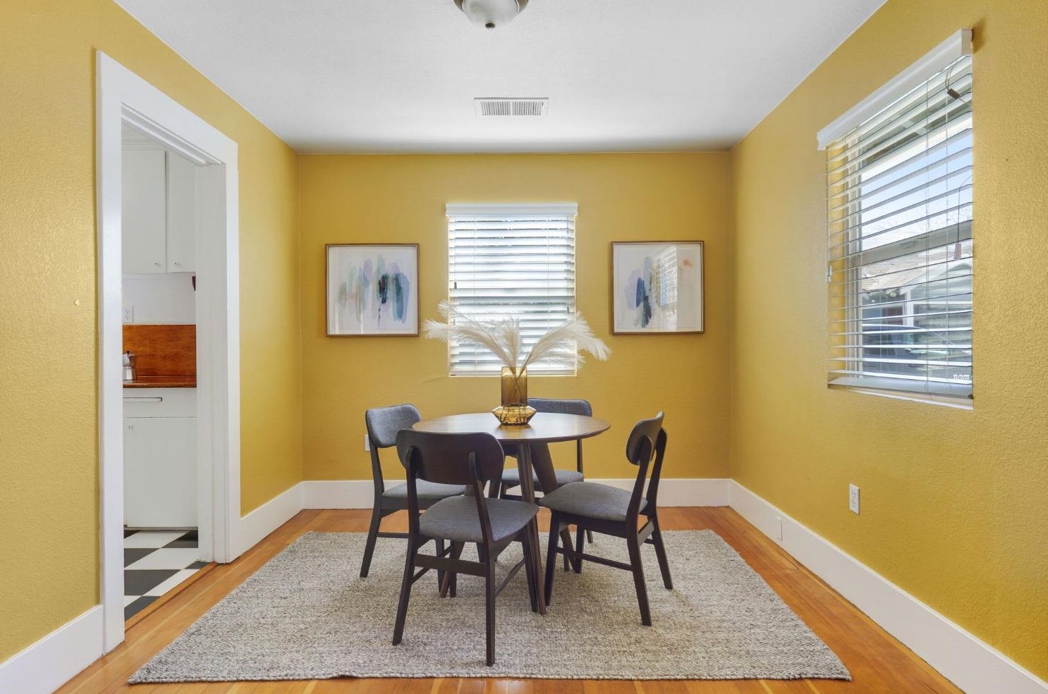 516 D St, Davis CA 95616-3815 exterior