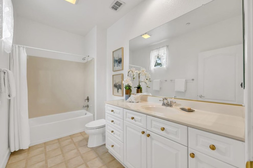 3746 Park Dr, Folsom CA 95762-4556 exterior