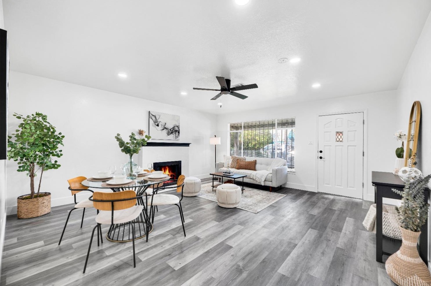 3041 San Carlos Way, Sacramento CA  95820-2711 exterior