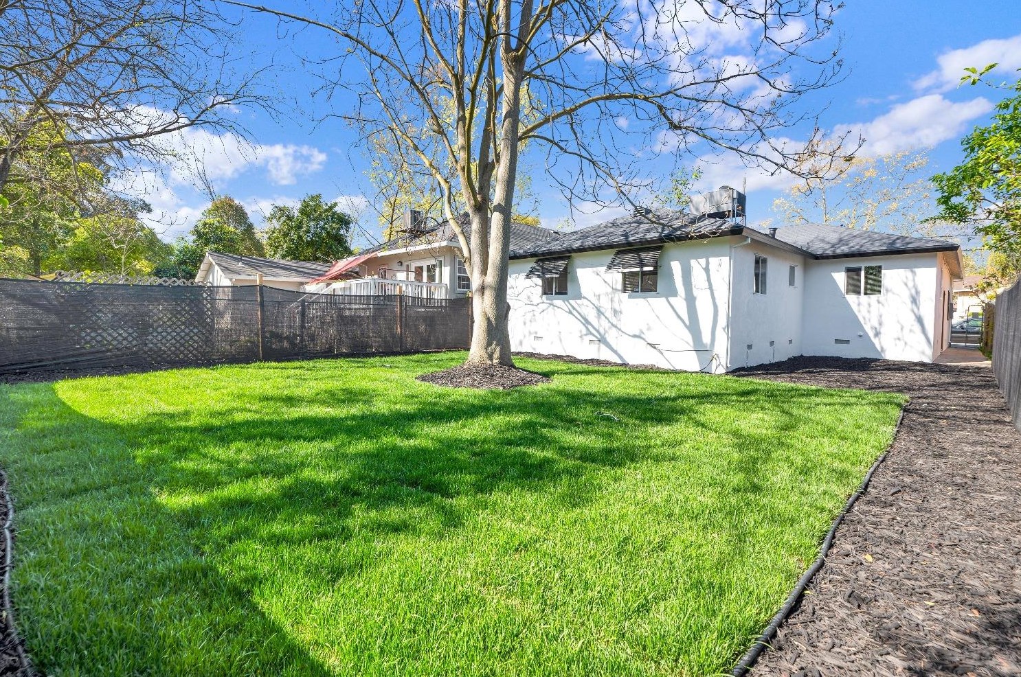 3041 San Carlos Way, Sacramento CA  95820-2711 exterior