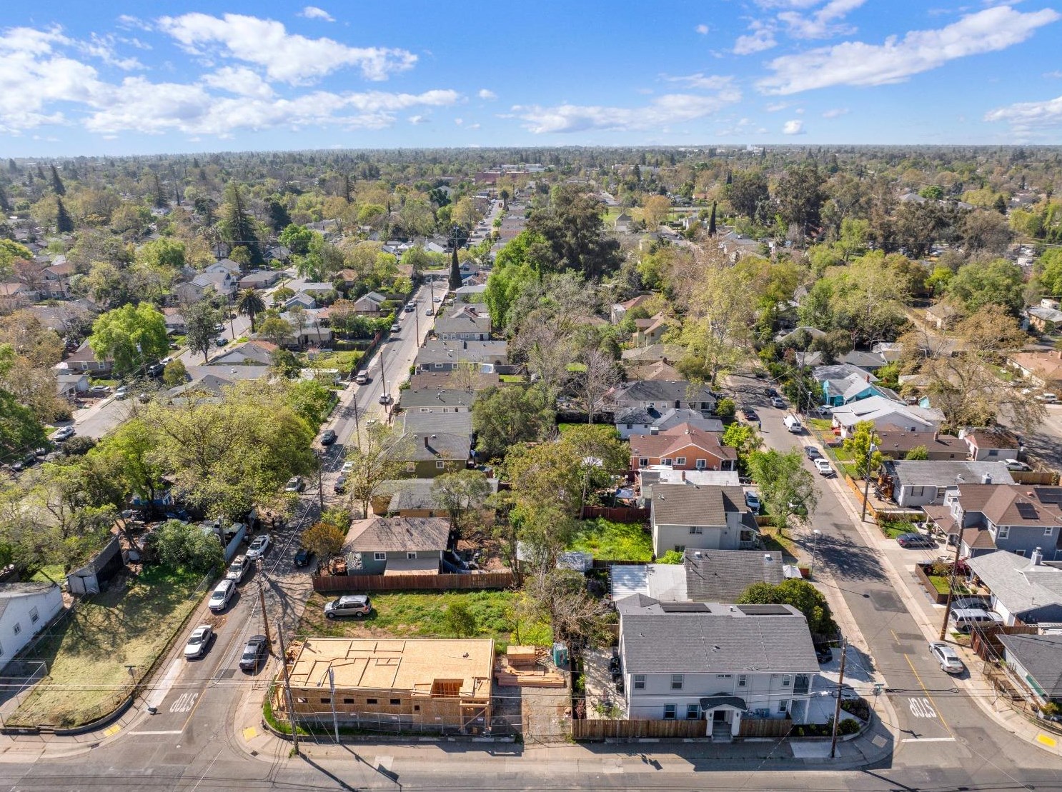 3041 San Carlos Way, Sacramento CA  95820-2711 exterior