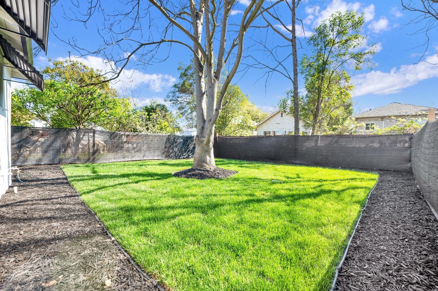 3041 San Carlos Way, Sacramento CA  95820-2711 exterior