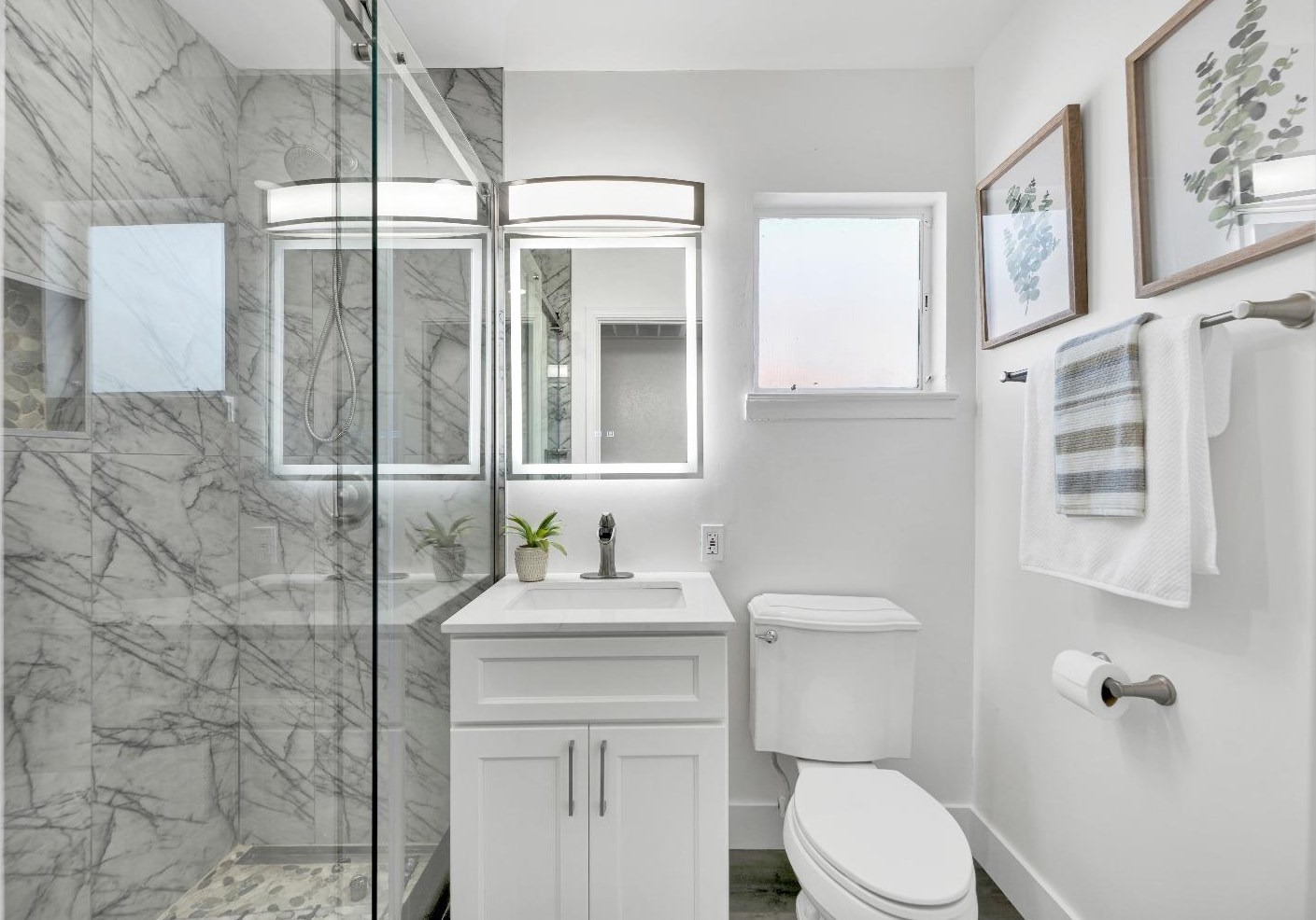 3041 San Carlos Way, Sacramento CA  95820-2711 exterior