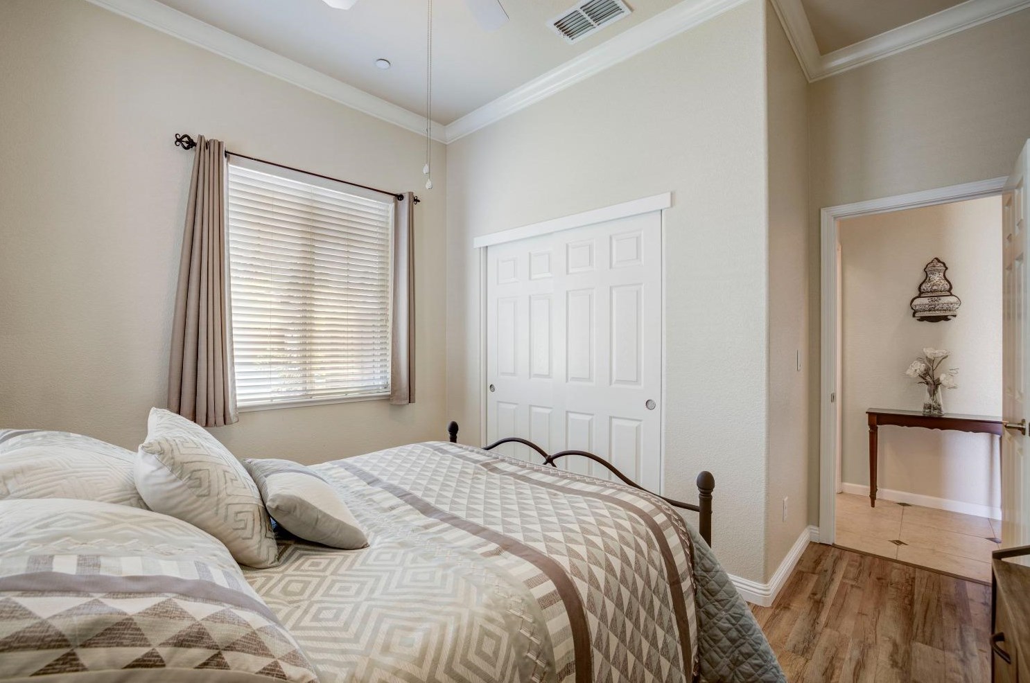 1750 Ravenna Way, Roseville CA  95747-5045 exterior