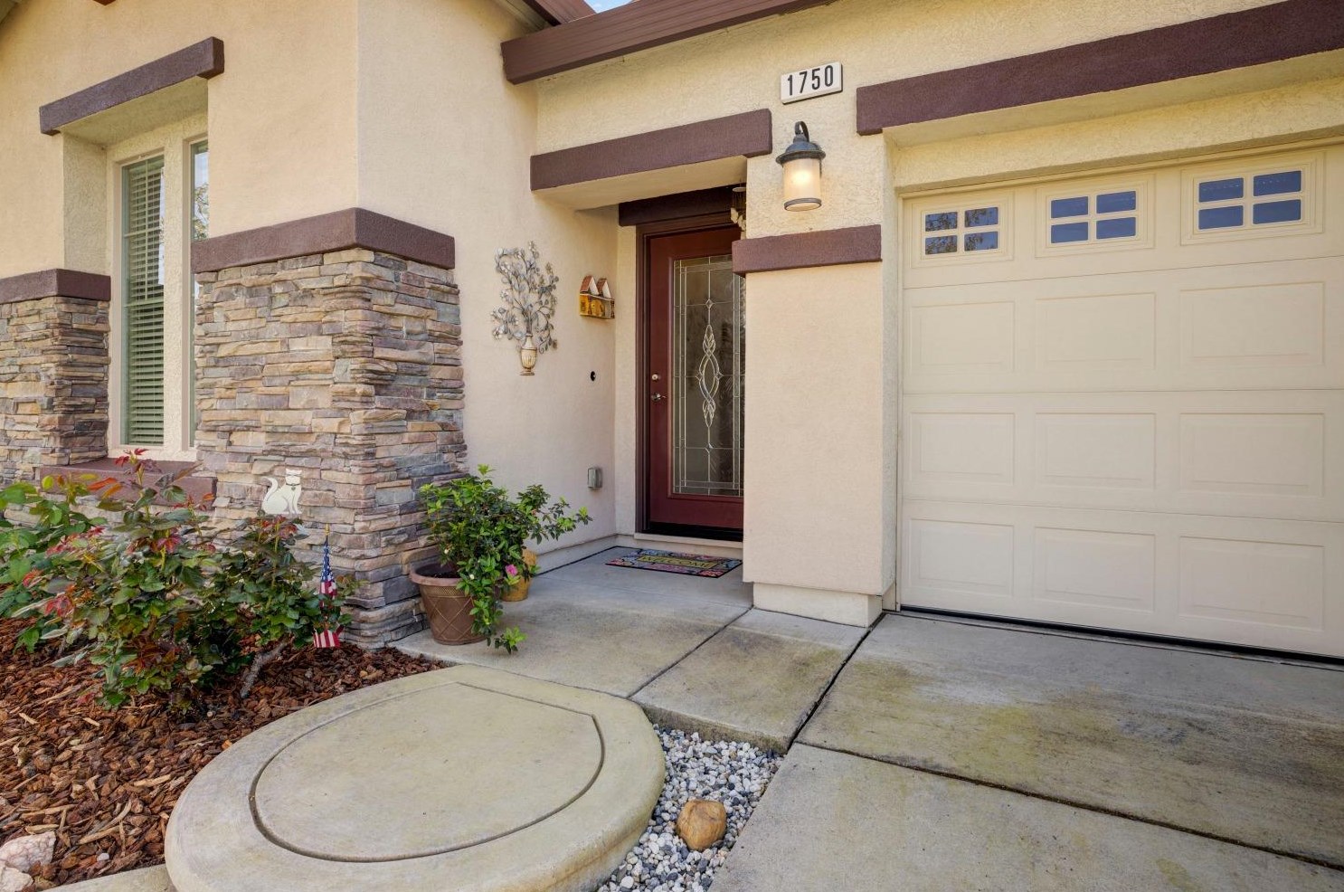 1750 Ravenna Way, Roseville CA  95747-5045 exterior