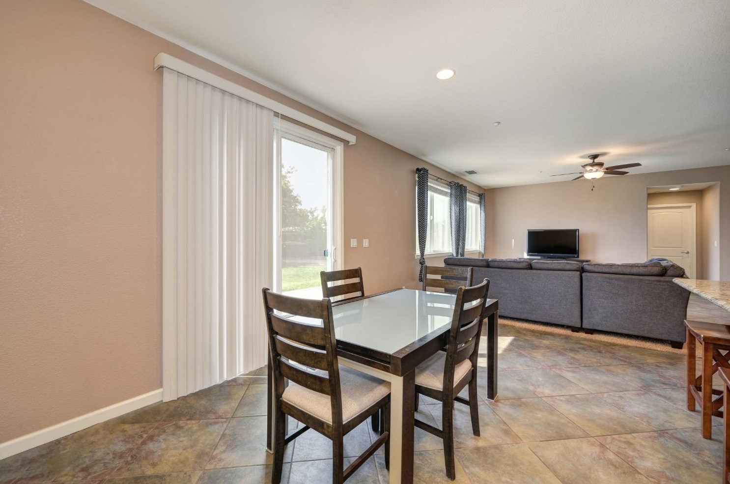 3266 Rainhill Loop, Roseville CA  95747-9063 exterior