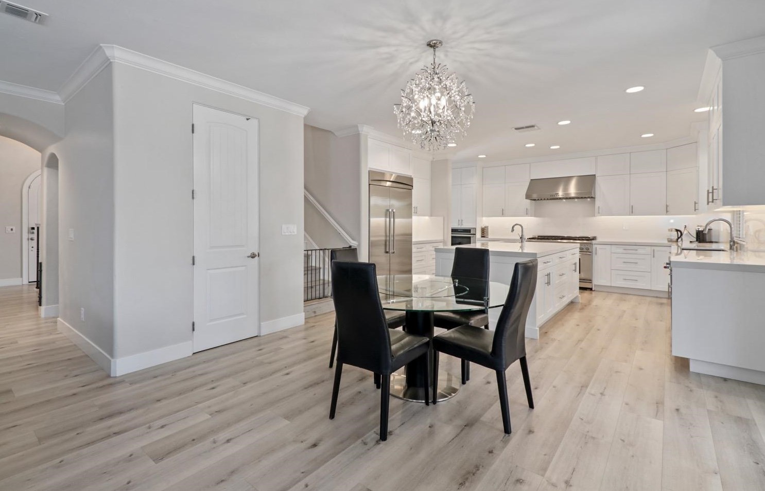 8530 Indianwood Way, Roseville CA  95747-6378 exterior