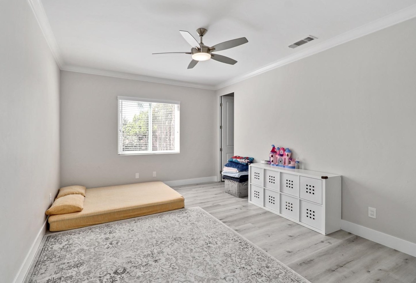 8530 Indianwood Way, Roseville CA  95747-6378 exterior