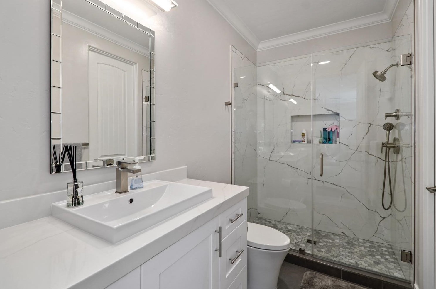 8530 Indianwood Way, Roseville CA  95747-6378 exterior