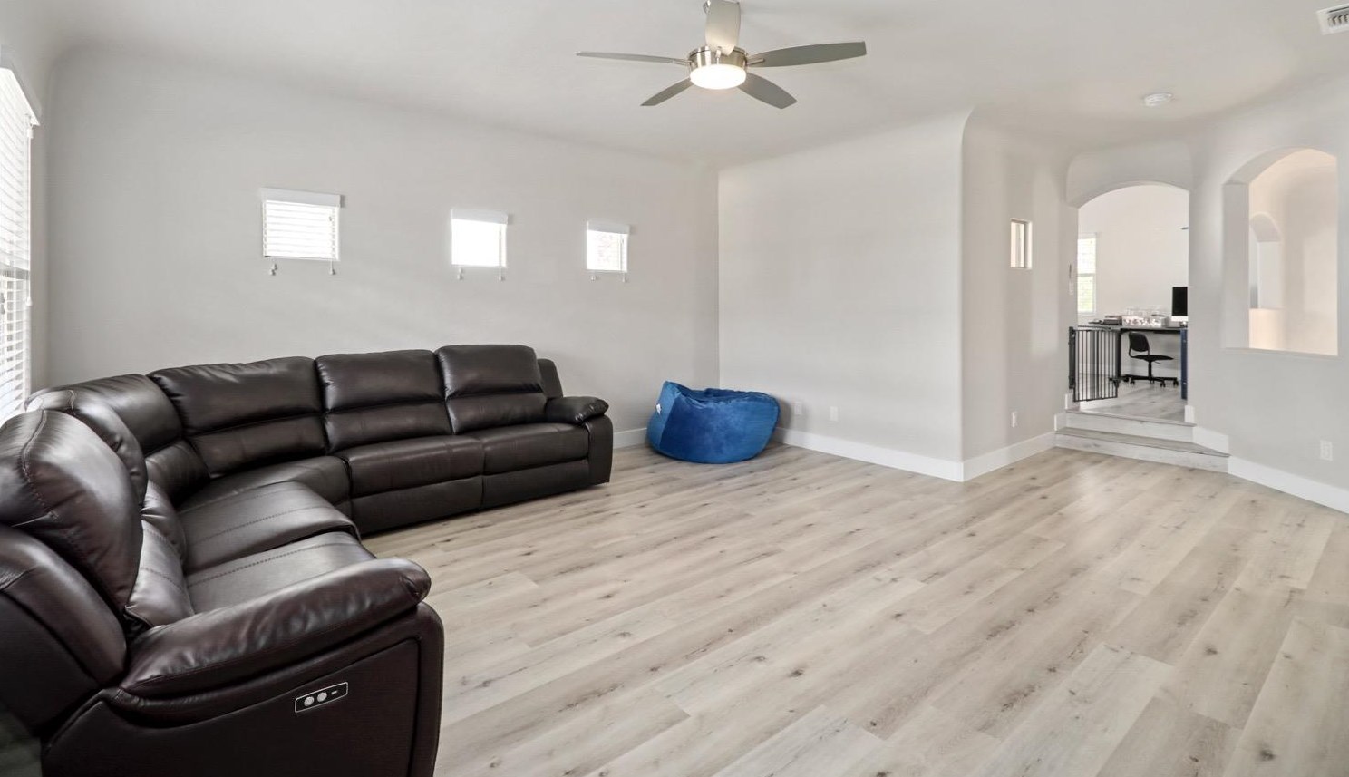 8530 Indianwood Way, Roseville CA  95747-6378 exterior