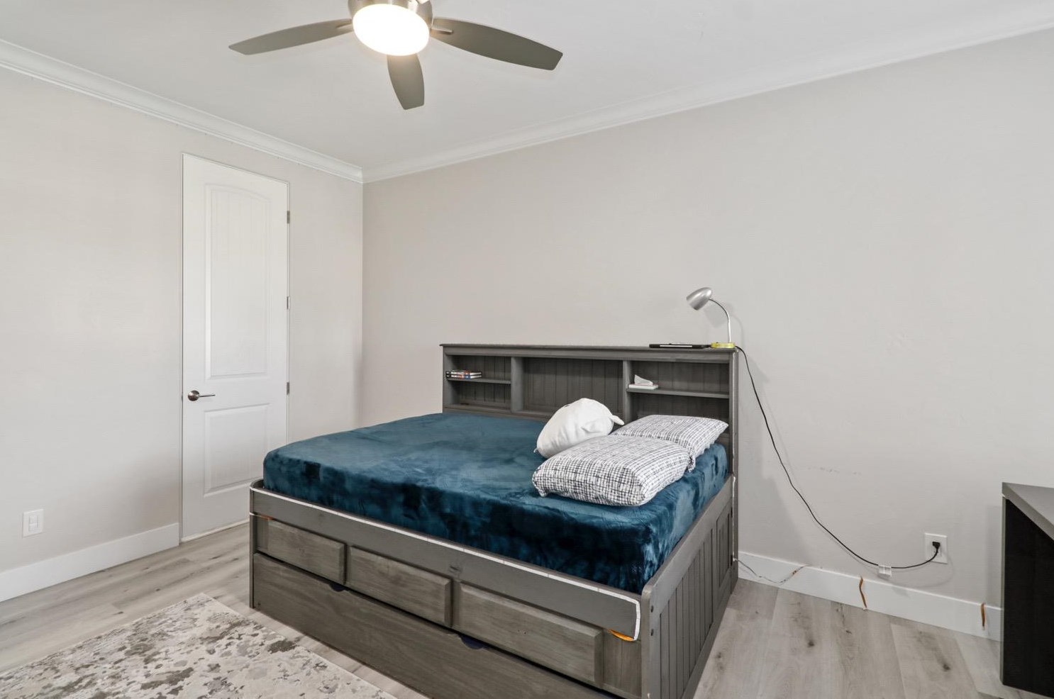 8530 Indianwood Way, Roseville CA  95747-6378 exterior