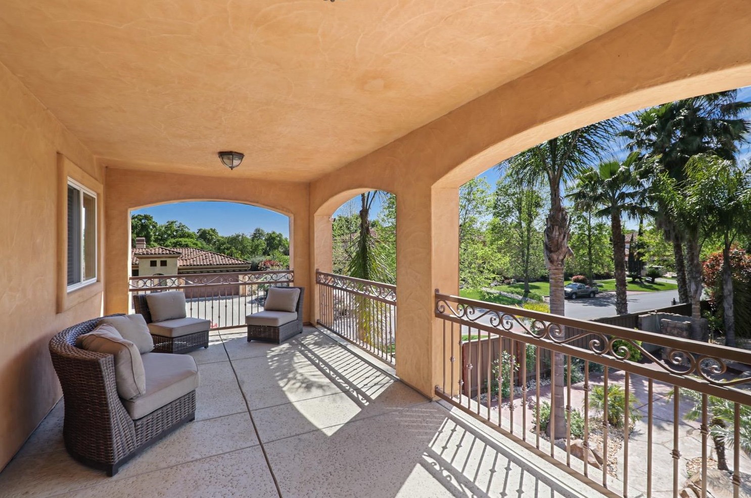 8530 Indianwood Way, Roseville CA  95747-6378 exterior