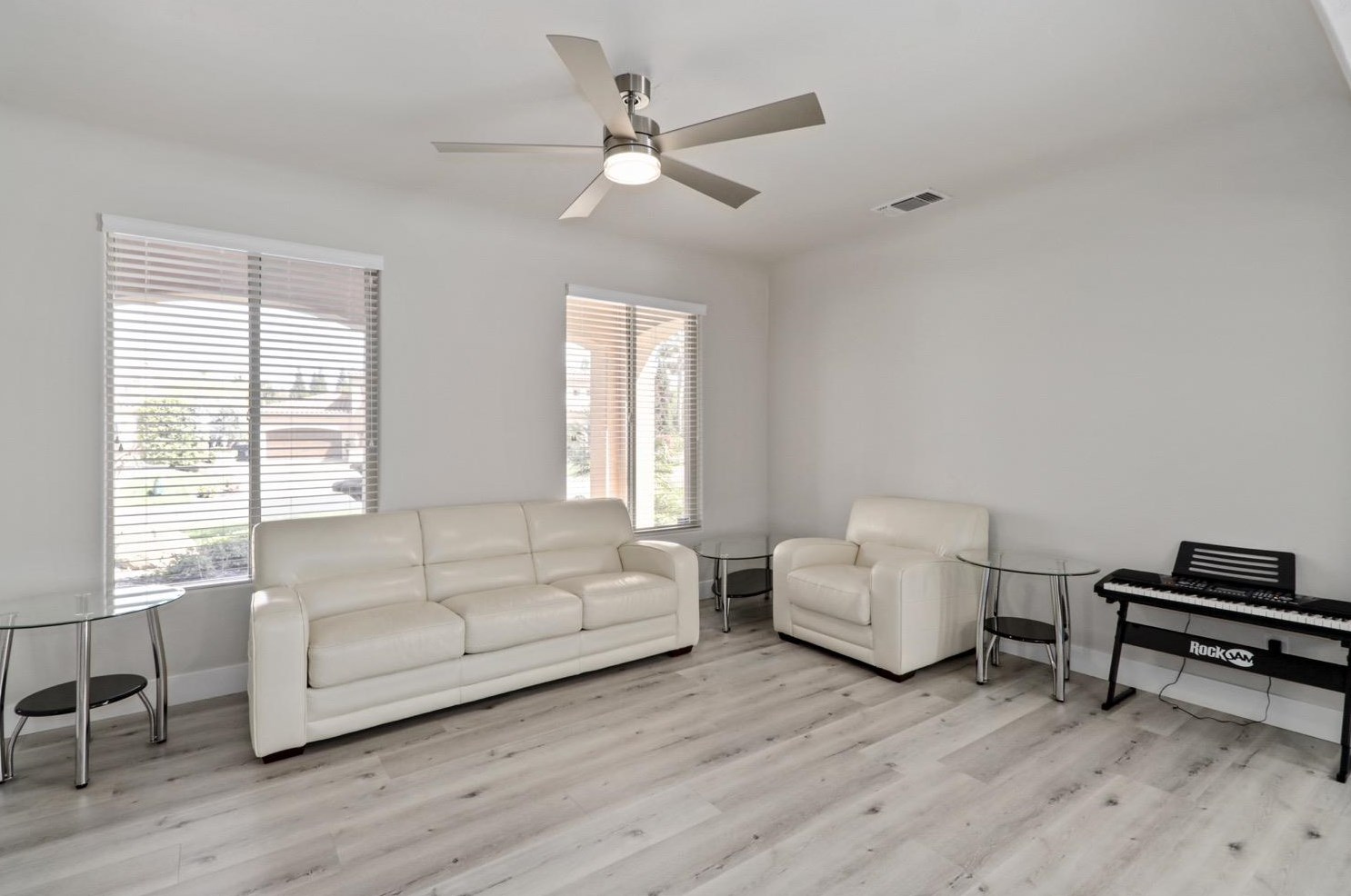 8530 Indianwood Way, Roseville CA  95747-6378 exterior