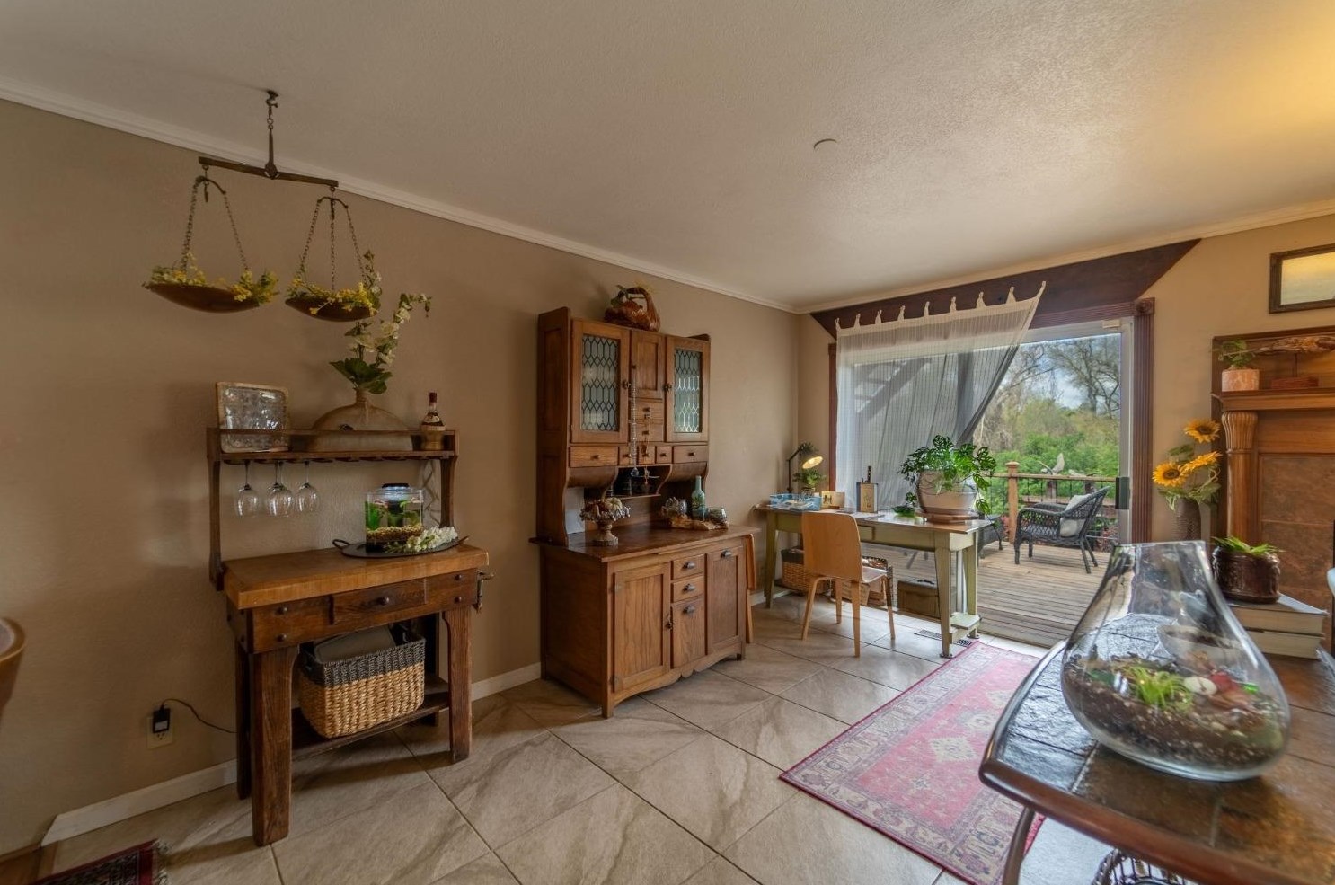 882 Reinman Ct, Valley Home CA  95361-4508 exterior