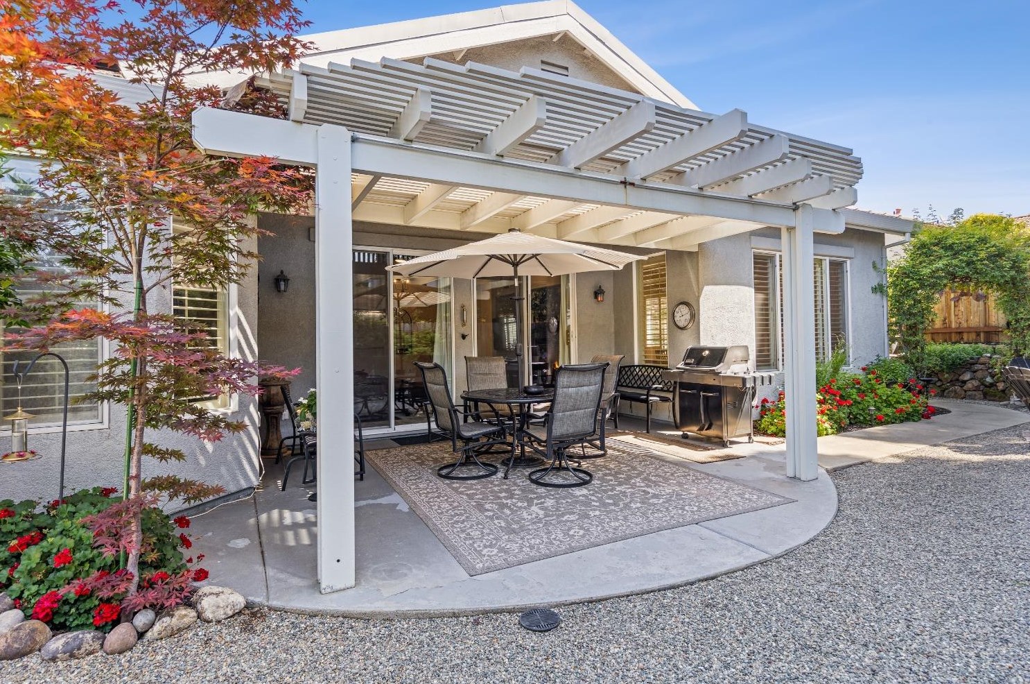 2520 Sasparilla Ct, Rocklin CA  95765-5605 exterior