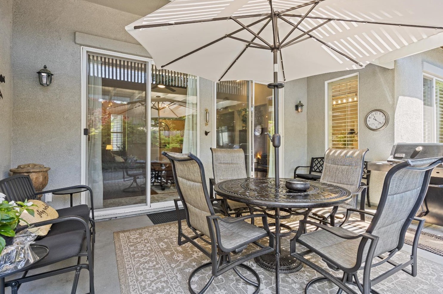 2520 Sasparilla Ct, Rocklin CA  95765-5605 exterior