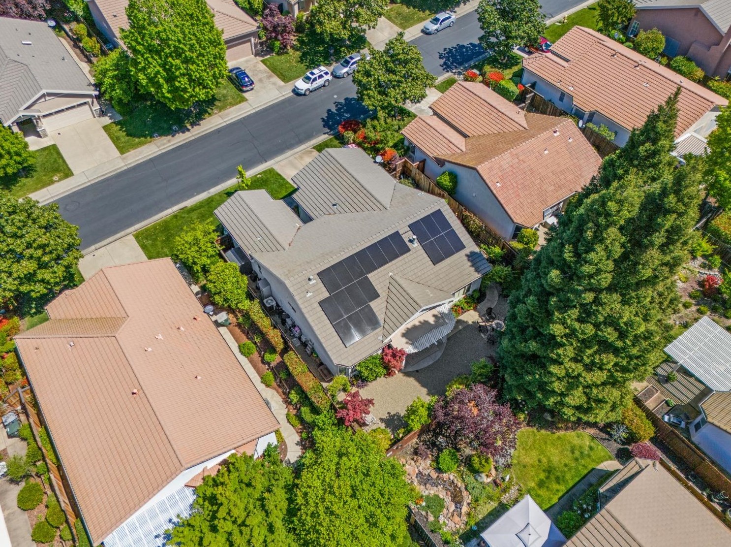 2520 Sasparilla Ct, Rocklin CA  95765-5605 exterior