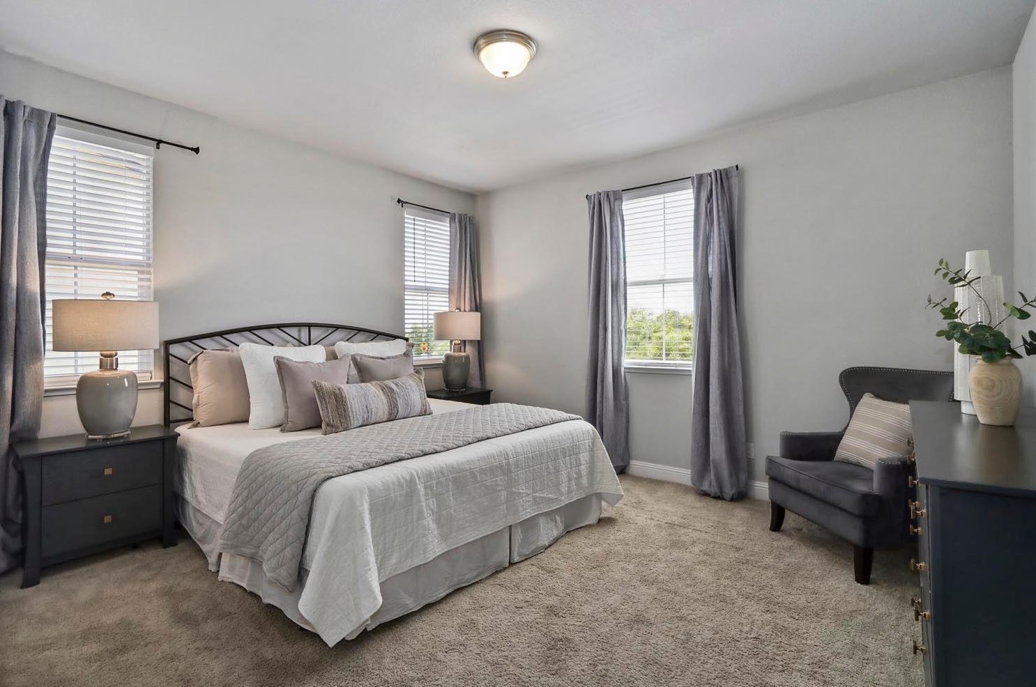 3817 Miners Ravine Dr, Roseville CA 95661-2507 exterior