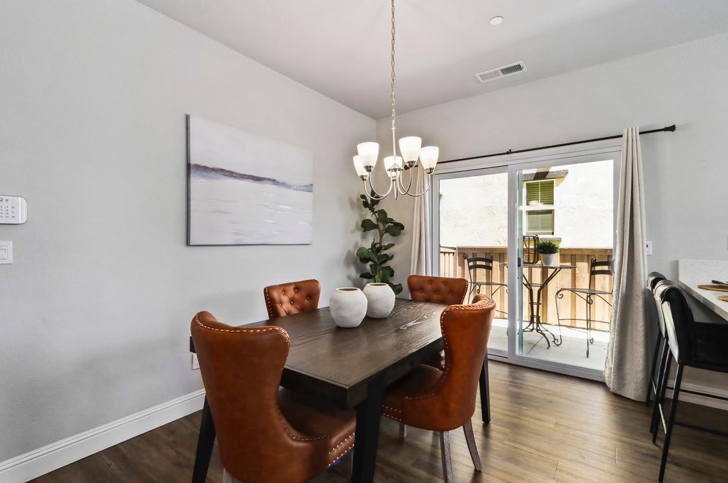 3817 Miners Ravine Dr, Roseville CA 95661-2507 exterior