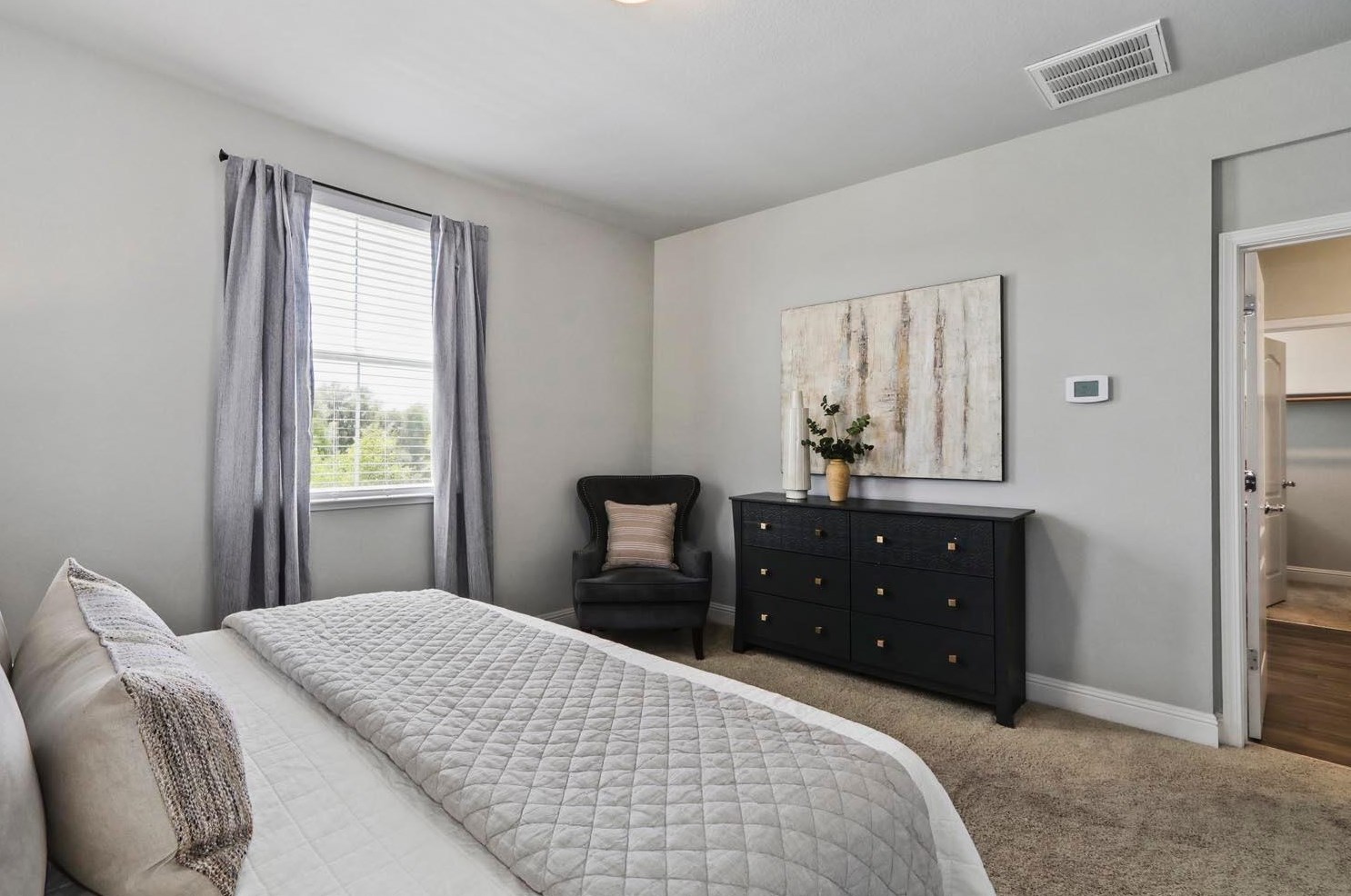 3817 Miners Ravine Dr, Roseville CA 95661-2507 exterior