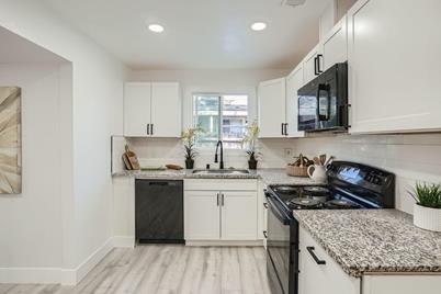 1015 Sonoma Avenue, Sacramento, CA 95815 - Photo 1