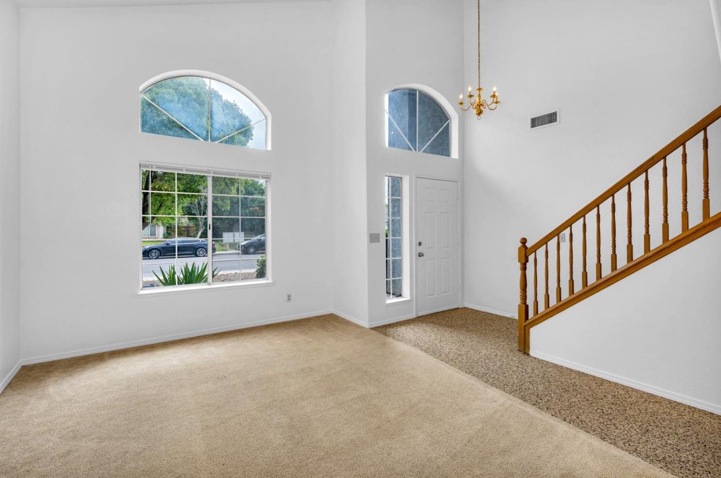 1631 Fir Dr, Los Banos CA 93635-4549 exterior