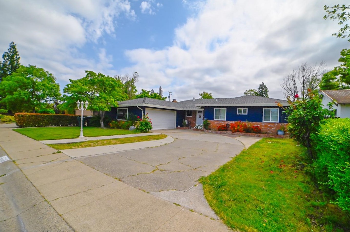 4106 Wheat St, Sacramento CA  95821-2226 exterior