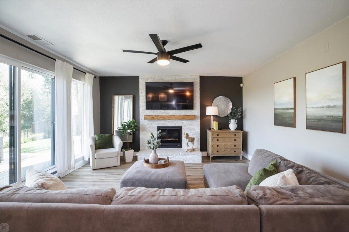 1298 Riv Blf Dr, Valley Home CA 95361-2678 exterior