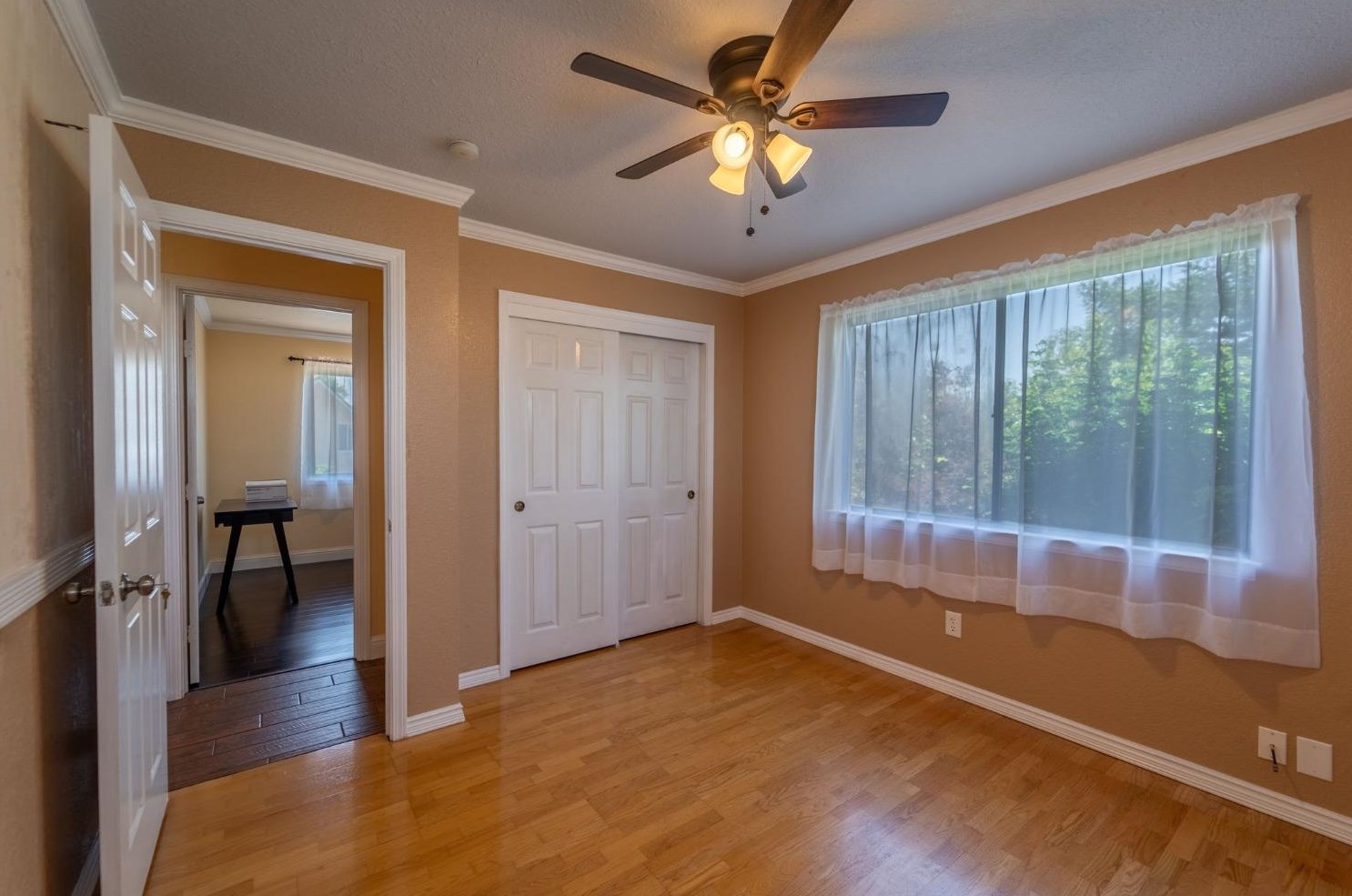1313 Hunt Rd, Manteca CA  95337-6732 exterior