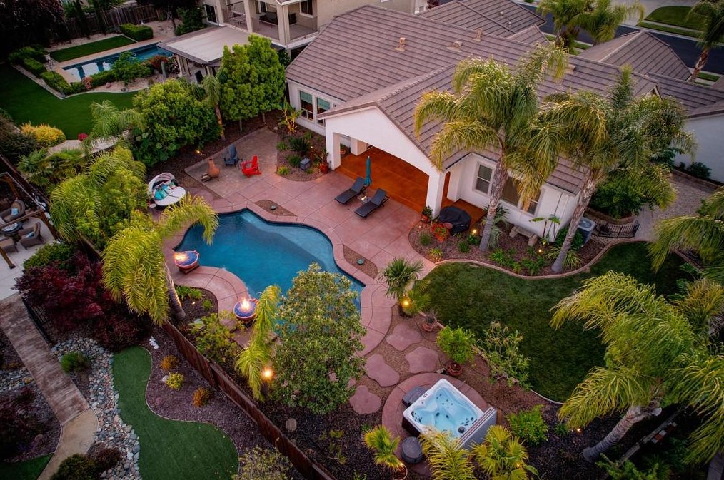 317 White Feather Ct, Roseville CA  95747-8891 exterior