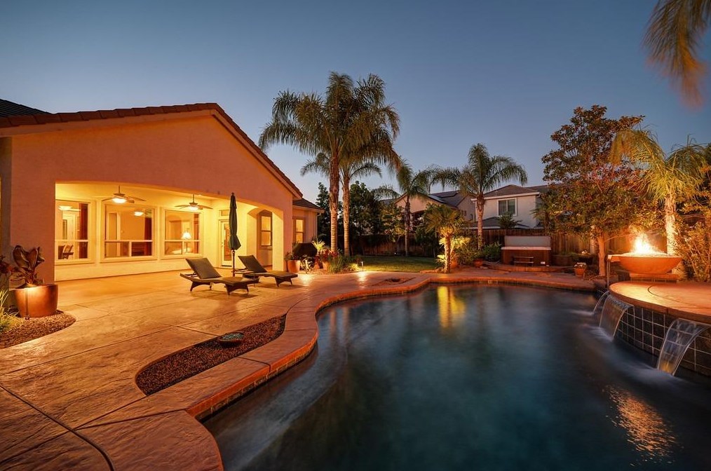 317 White Feather Ct, Roseville CA  95747-8891 exterior