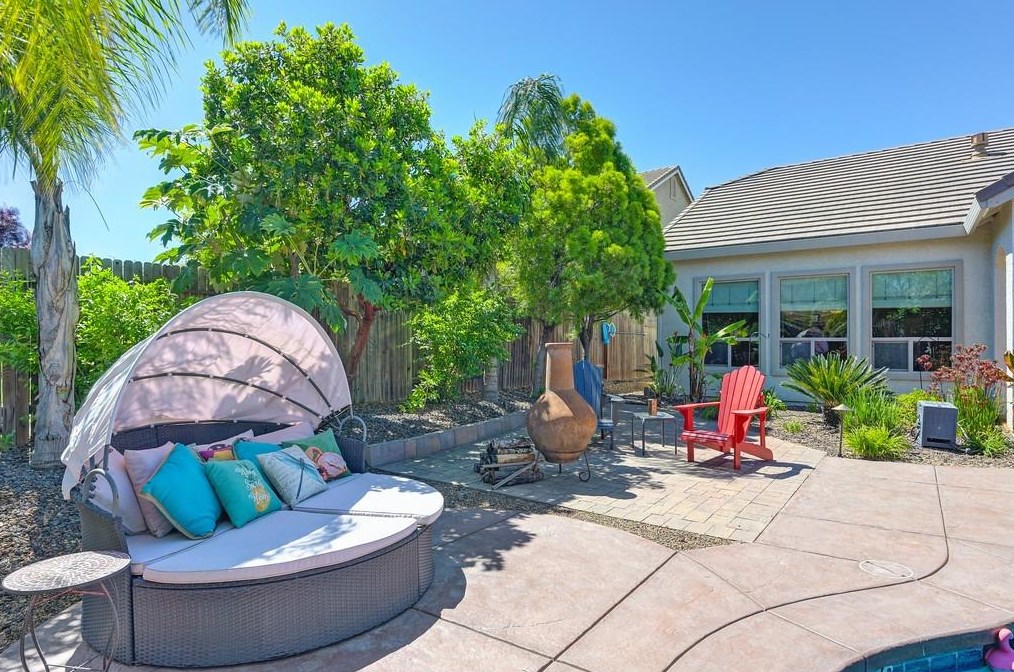 317 White Feather Ct, Roseville CA  95747-8891 exterior