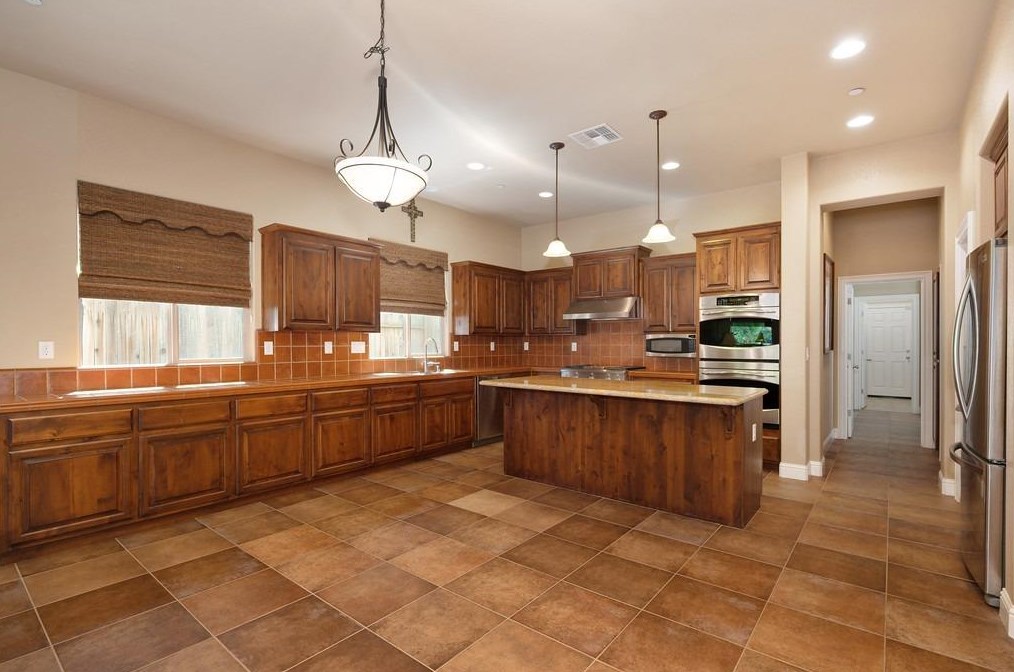 317 White Feather Ct, Roseville CA  95747-8891 exterior