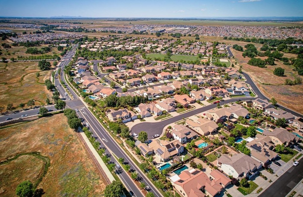 317 White Feather Ct, Roseville CA  95747-8891 exterior